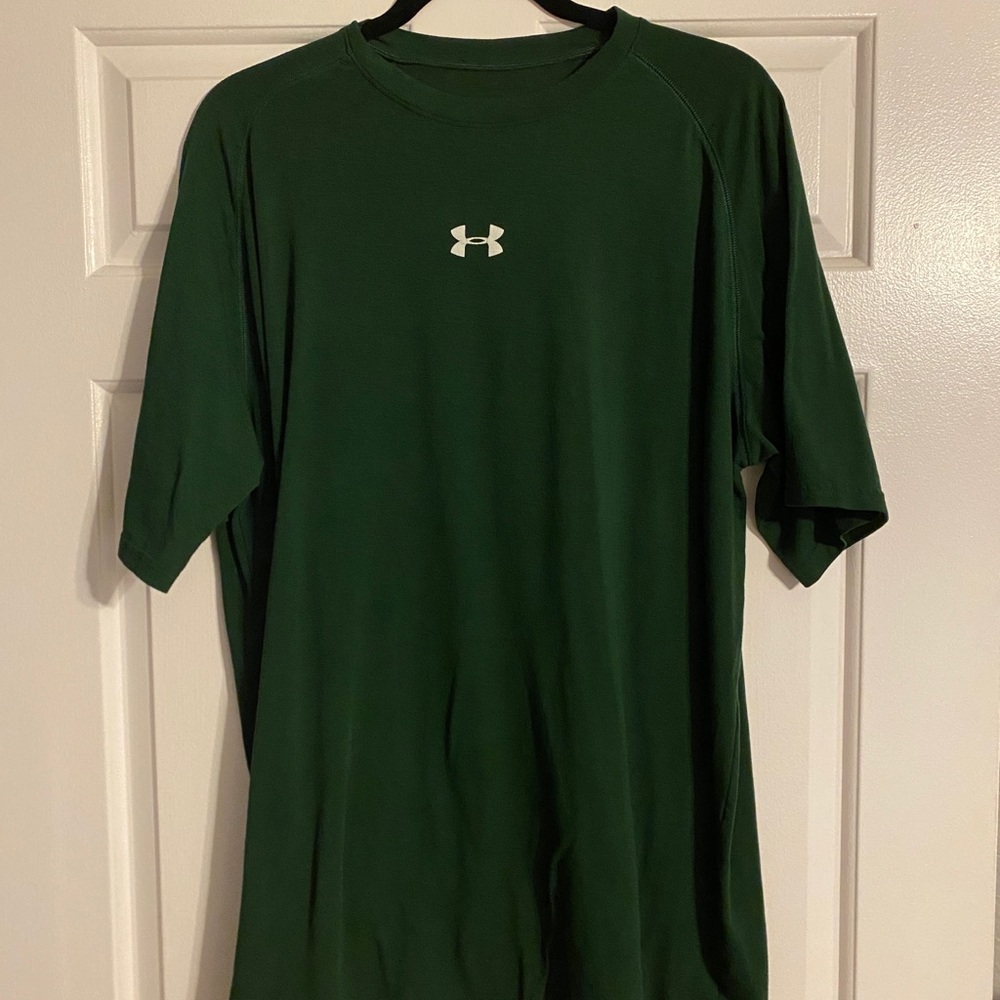 Hunter Green Under Armour Work out Under shirt